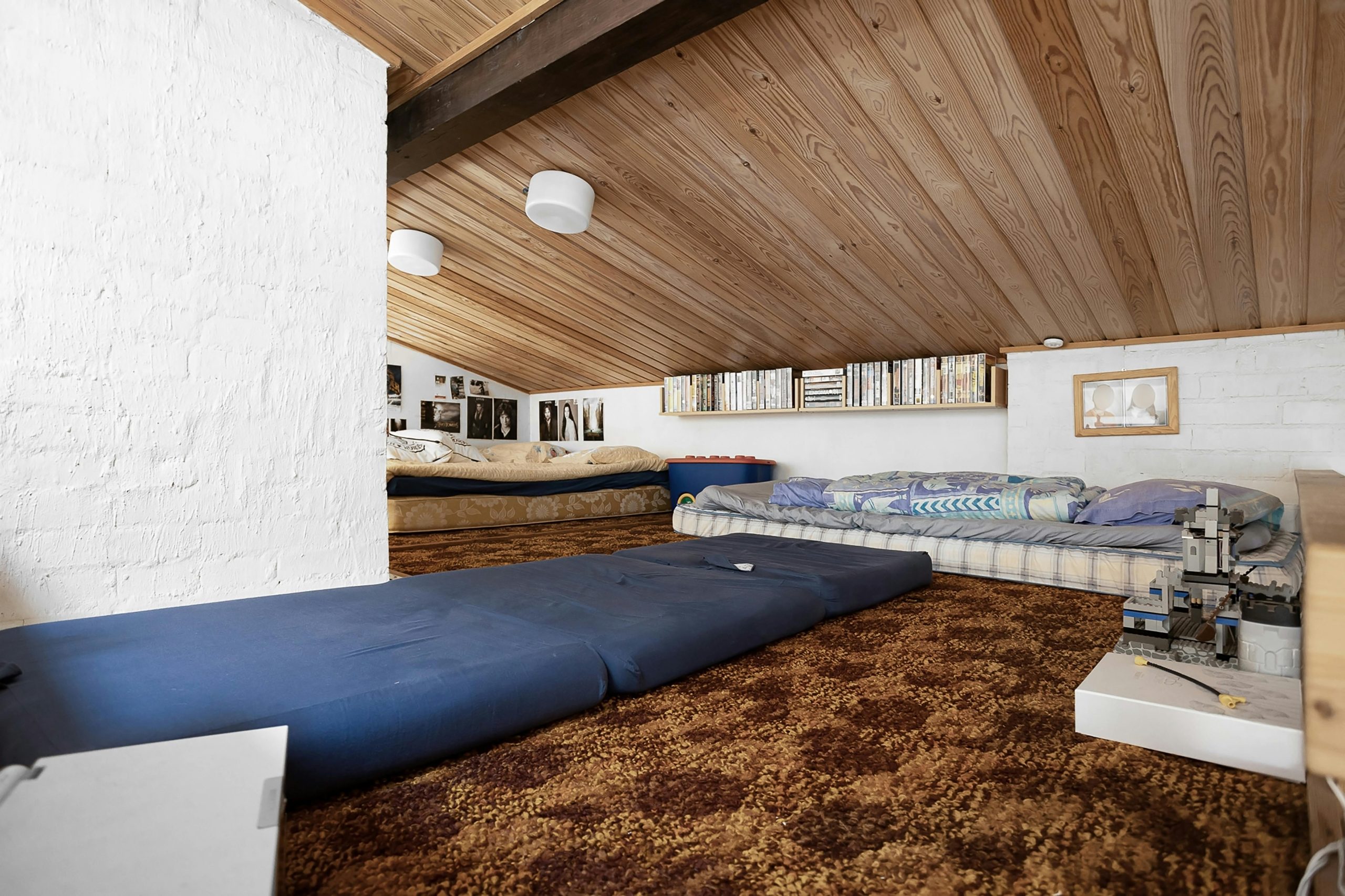 Chambre sous comble bas aménagement