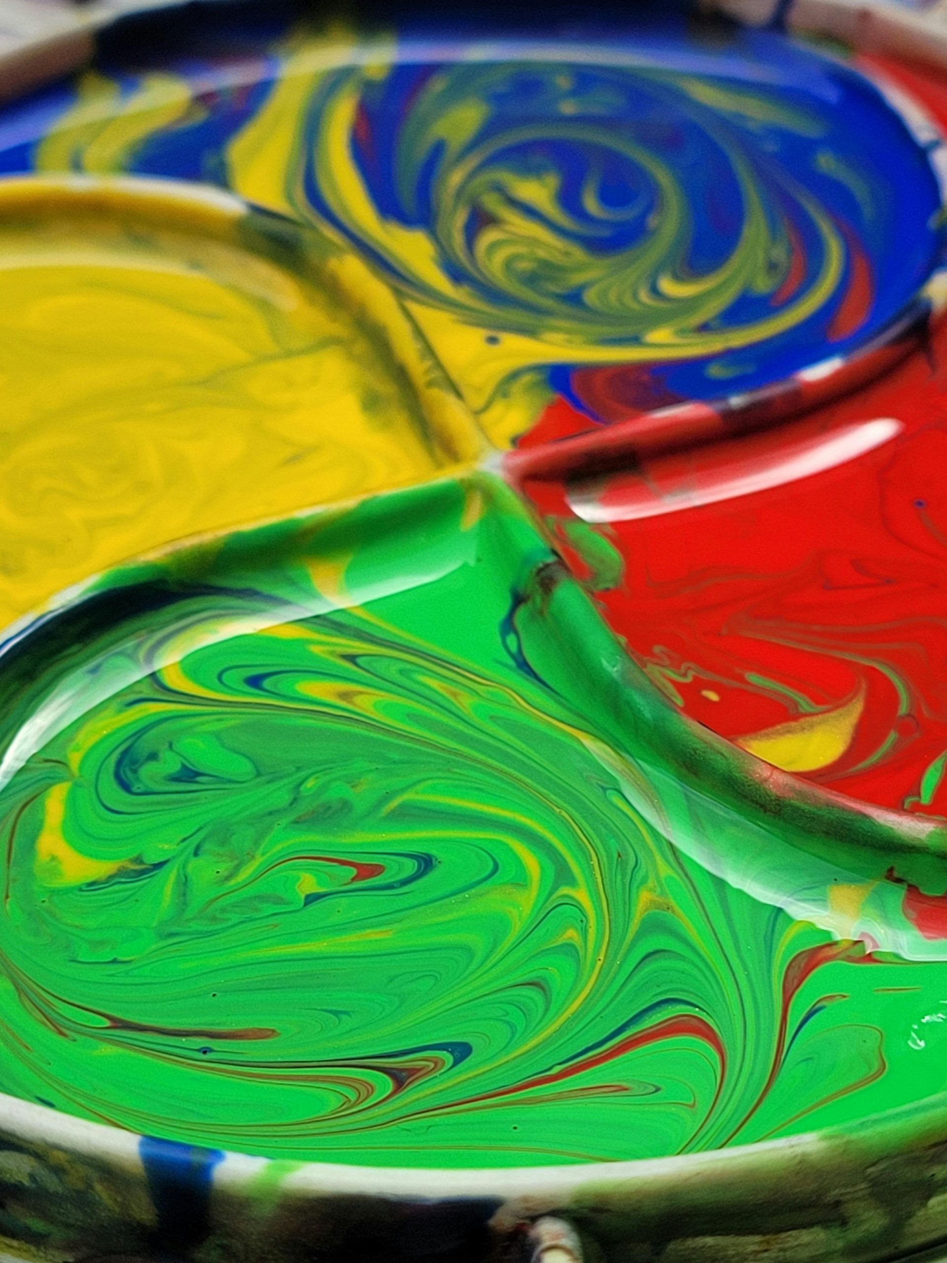 Compatibilité du mélange de deux peintures